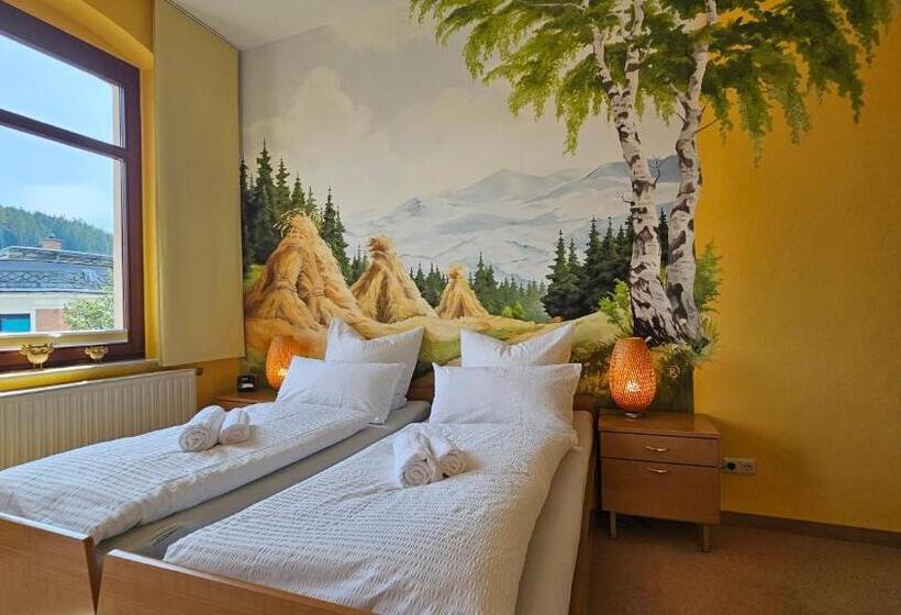 バルコニー付きスタンダードルーム, Pension Weiße Rose, Parkplatz, Frühstück, Wlan, Zentral