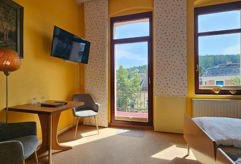 バルコニー付きスタンダードルーム, Pension Weiße Rose, Parkplatz, Frühstück, Wlan, Zentral