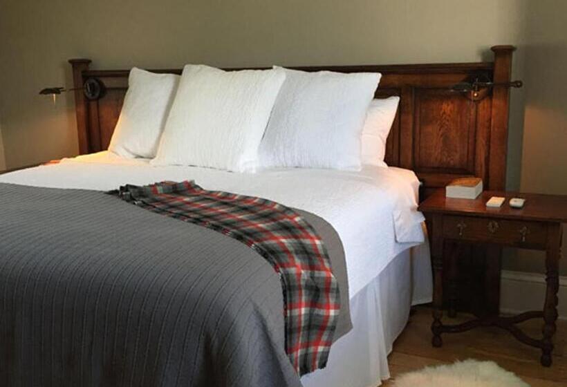 キングサイズベッドのデラックスルーム, Inn At 34