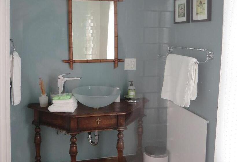 Номер Deluxe, Inn At 34