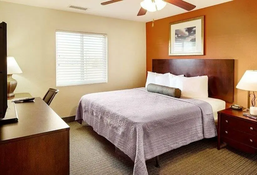 スイート, Affordable Suites Mooresville