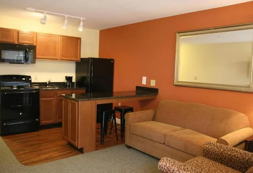 キングサイズベッドのスイートルーム, Affordable Suites Mooresville