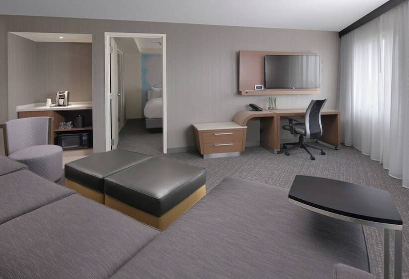 Люкс, Courtyard By Marriott Austin Pflugerville