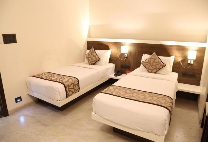 디럭스 룸, Deepali Executive