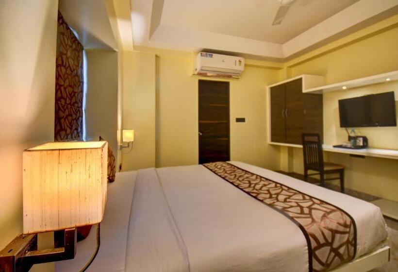 디럭스 룸, Deepali Executive