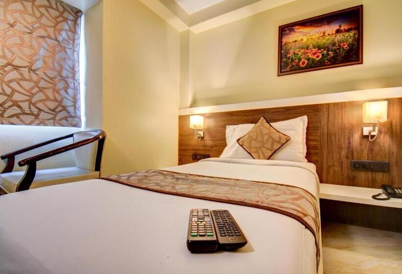 디럭스 룸, Deepali Executive