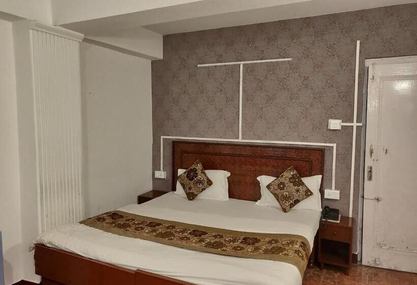 デラックスルーム, Hamers International