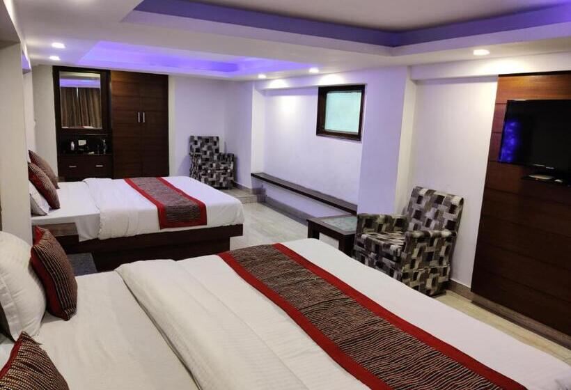 スーペリアファミリールーム, Hamers International