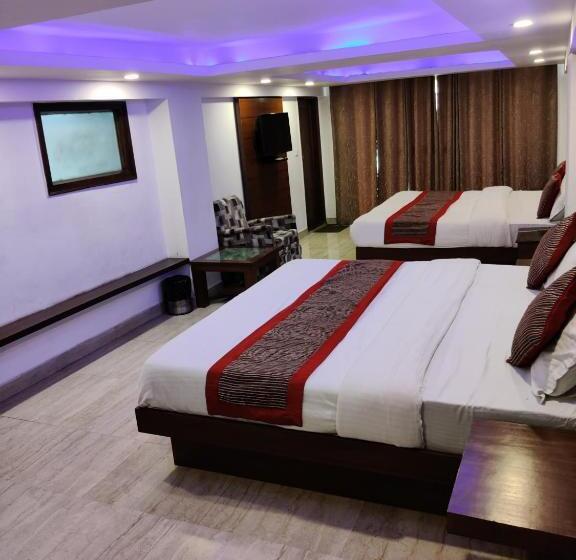 スーペリアファミリールーム, Hamers International