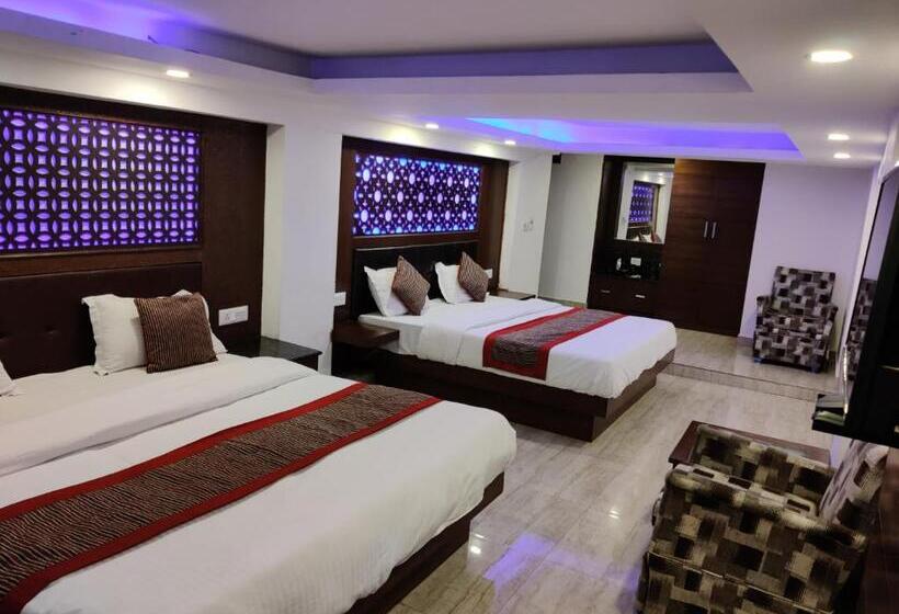 スーペリアファミリールーム, Hamers International