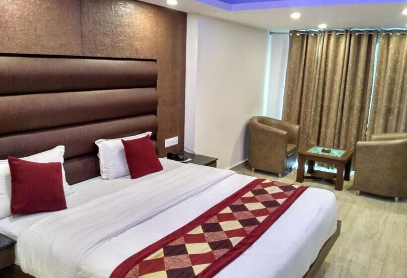 スーペリアールーム, Hamers International