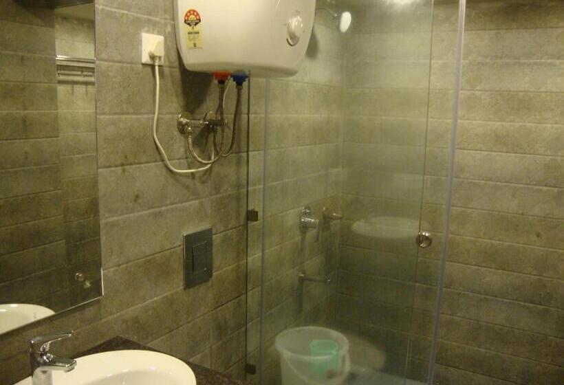 スーペリアールーム, Hamers International