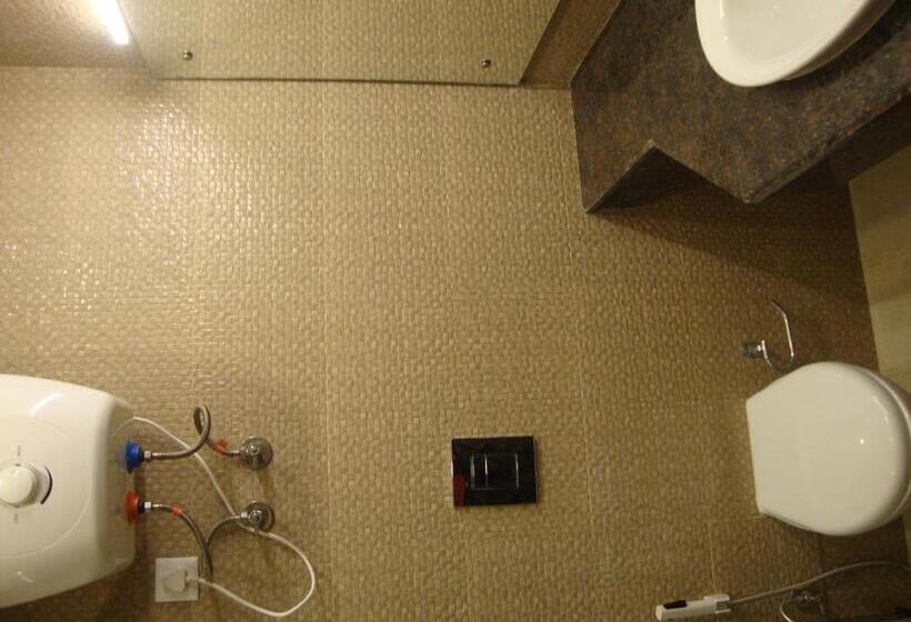 スーペリアールーム, Hamers International