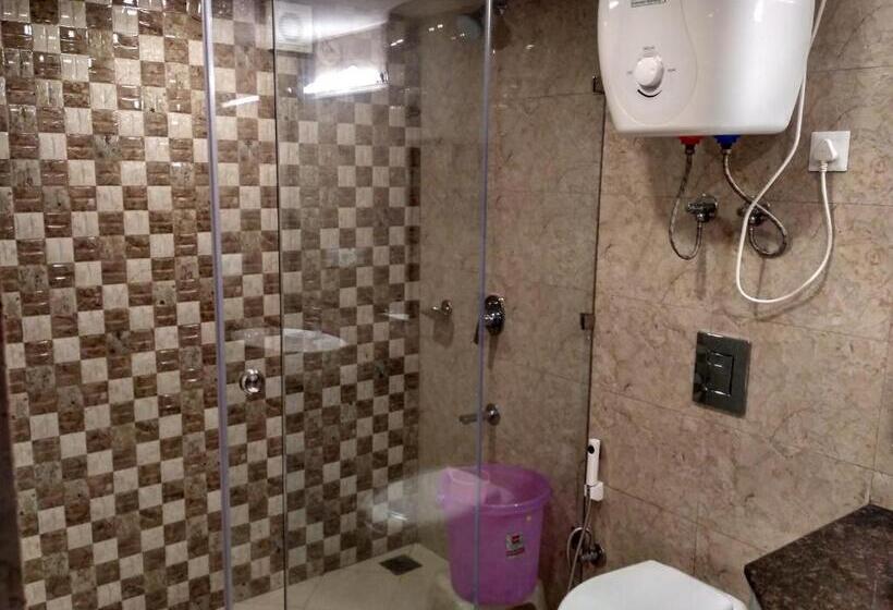 スーペリアールーム, Hamers International