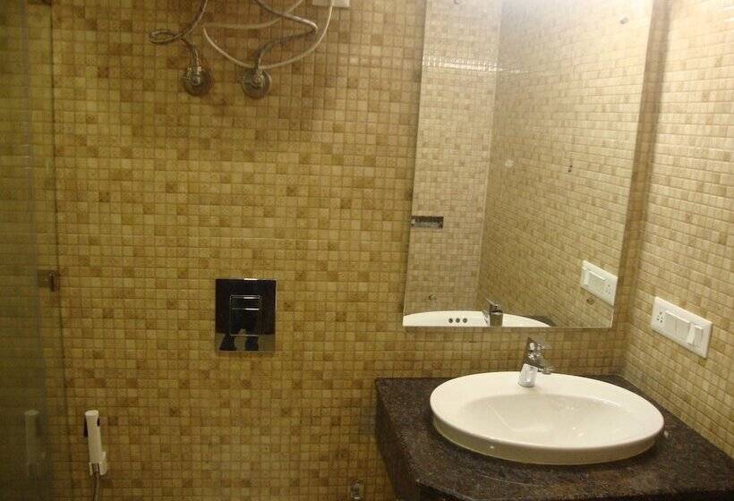 スーペリアールーム, Hamers International