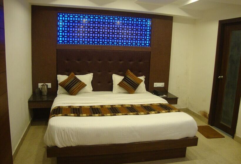 スーペリアールーム, Hamers International