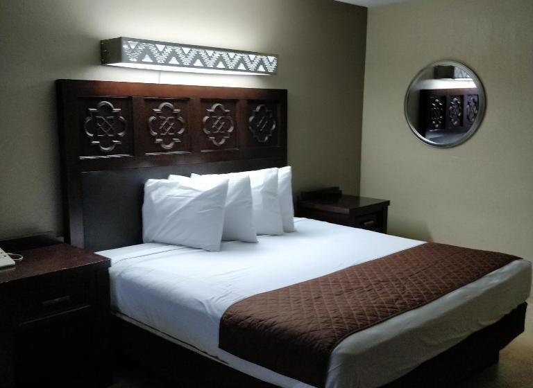 غرفة قياسية سرير كينج, Rodeway Inn