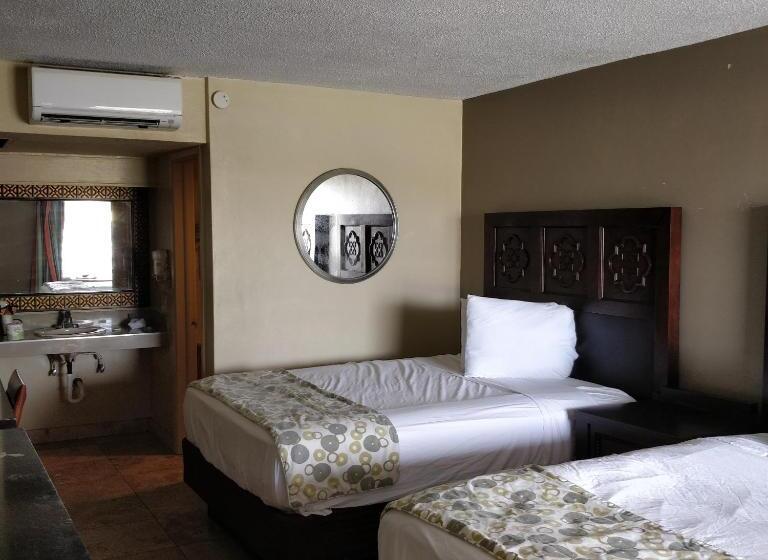 חדר דלוקס, Rodeway Inn