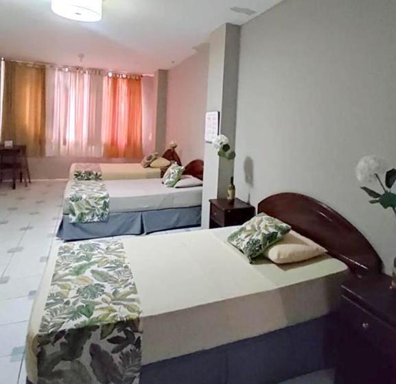 베이직 3인 룸, Hostal Los Mantas