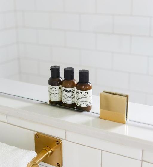 四人标准间, Life House, Little Havana