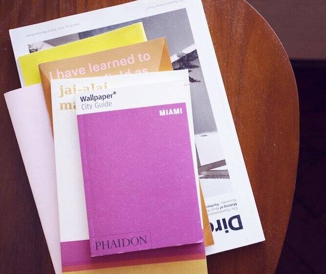 标准间, Life House, Little Havana