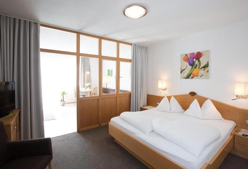 Апартаменты 1 Спальня с Балконом, & Residence Rebhof