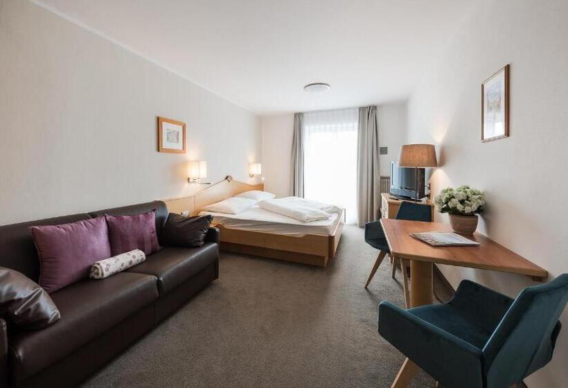 Номер Стандарт с Балконом, & Residence Rebhof