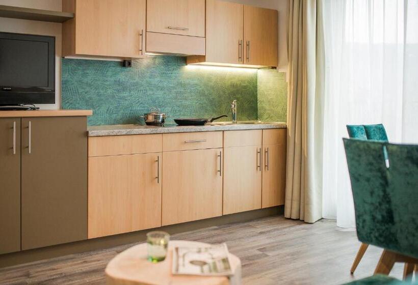 Апартаменты 1 Спальня с Террасой, & Residence Rebhof