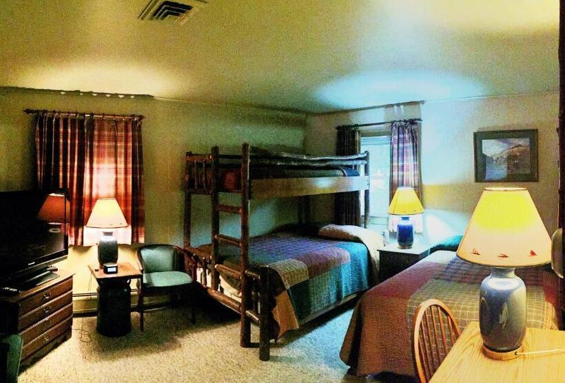 סוויטה משפחתית, Hungry Trout Resort