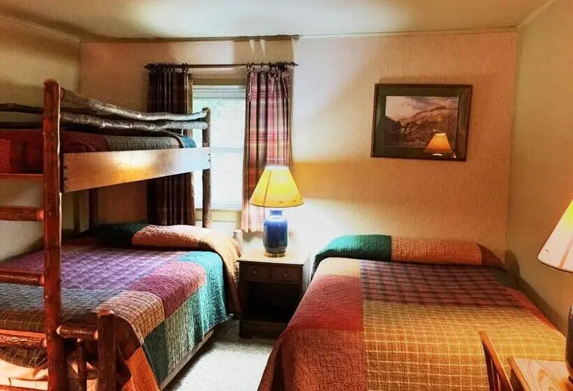 スイート（家族用）, Hungry Trout Resort