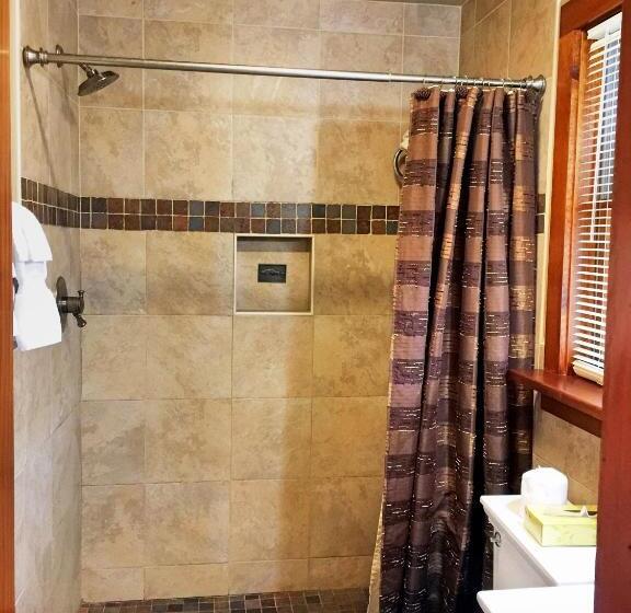 חדר דלוקס, Hungry Trout Resort