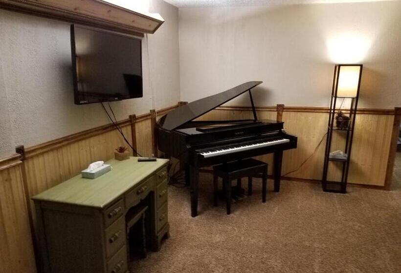 סוויטה, Oakland Motel