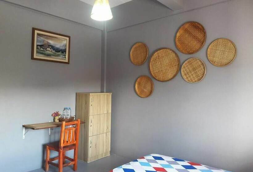 Номер Стандарт Совместная Ванная, Muster House