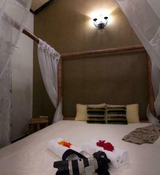 בקתה, Aranyak Resort