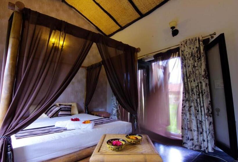 בקתה, Aranyak Resort