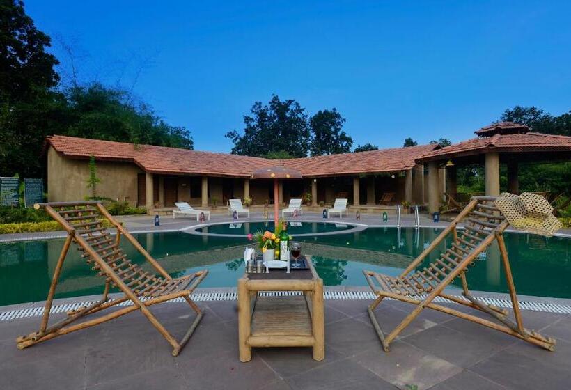 בקתה, Aranyak Resort