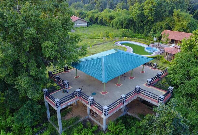 בקתה, Aranyak Resort