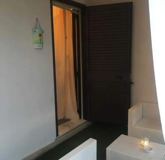 オーシャンビュースタンダードルーム, B&b A Casa Di Picci
