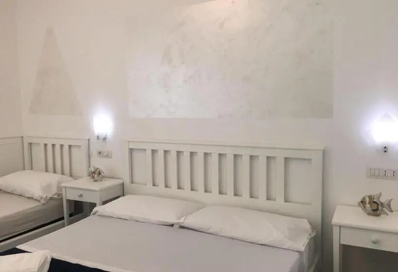 庭の見えるスタンダードトリプルルーム, B&b A Casa Di Picci