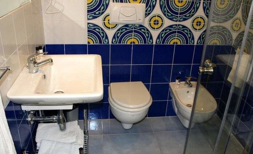 Трехместный Номер Стандарт Вид на Сад, B&b A Casa Di Picci