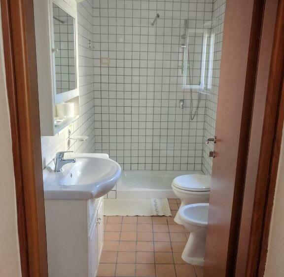 غرفة قياسية ثلاثية, B&b La Casetta