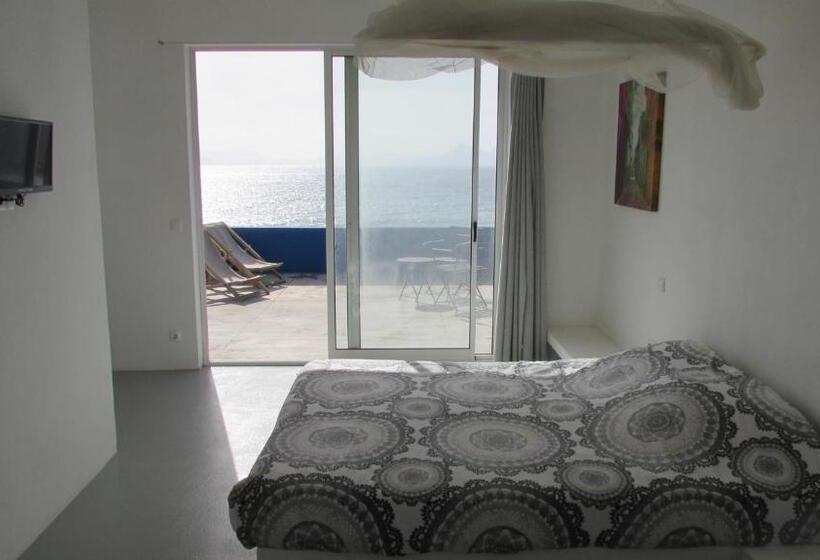 اتاق استاندارد با بالکن و چشمانداز دریا, Cap Azul