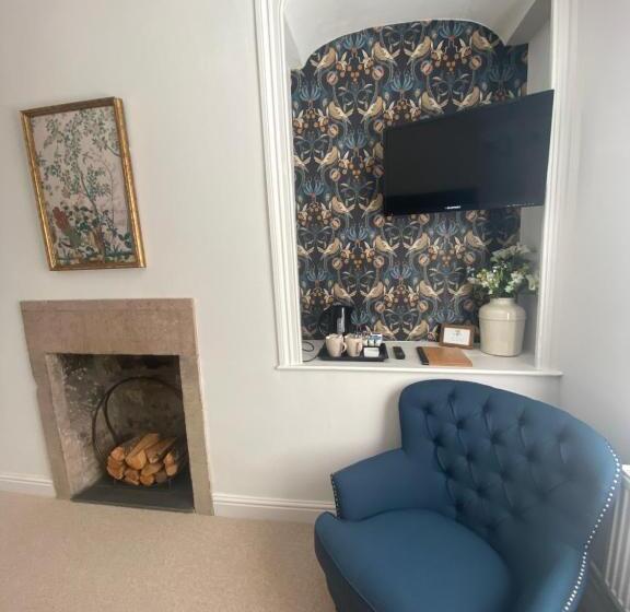 带大床的标准间, The Family Tree