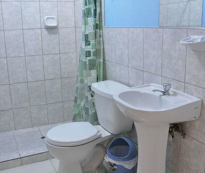 اتاق لوکس, Abancay