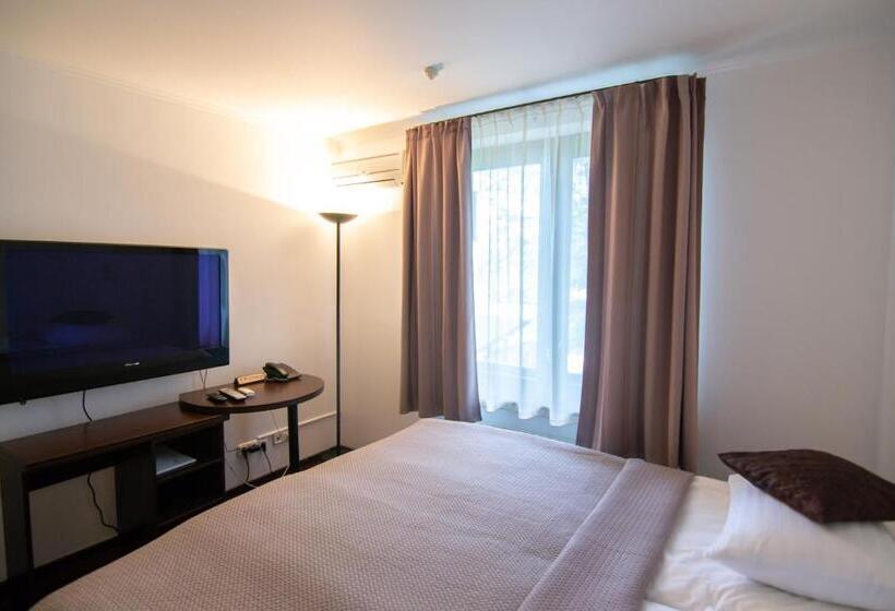 标准间, Knyazha Hora