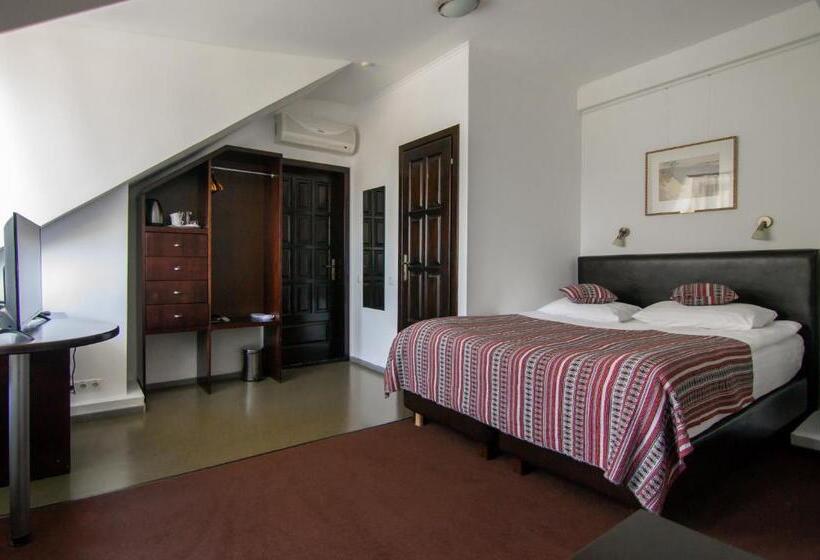 舒适型房间, Knyazha Hora