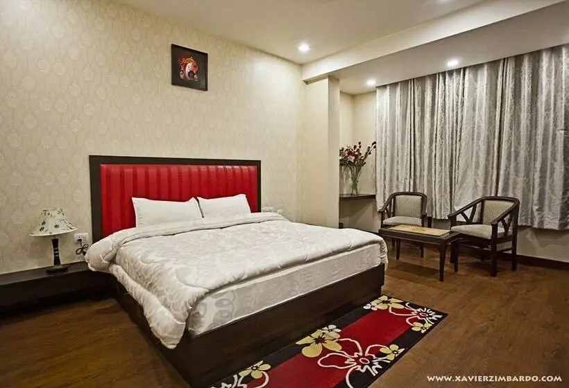Deluxe Kamer, Krishnam
