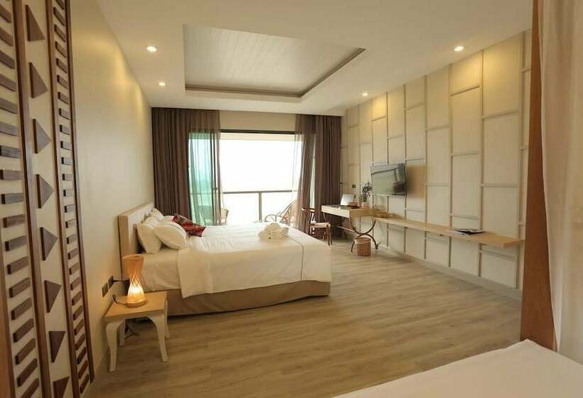 带阳台套房, Navela Hotel & Convention
