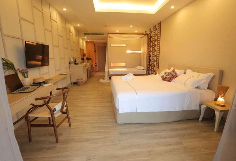 带阳台套房, Navela Hotel & Convention