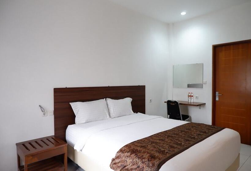 Номер Deluxe, Netral Jombang